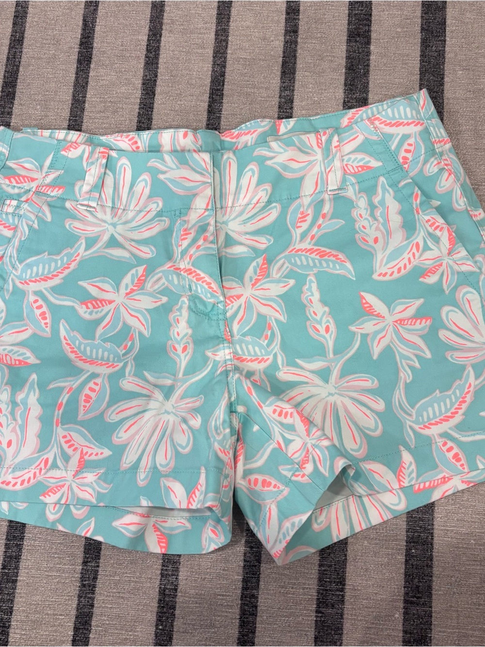 Women’s Vineyard Vines Floral Shorts